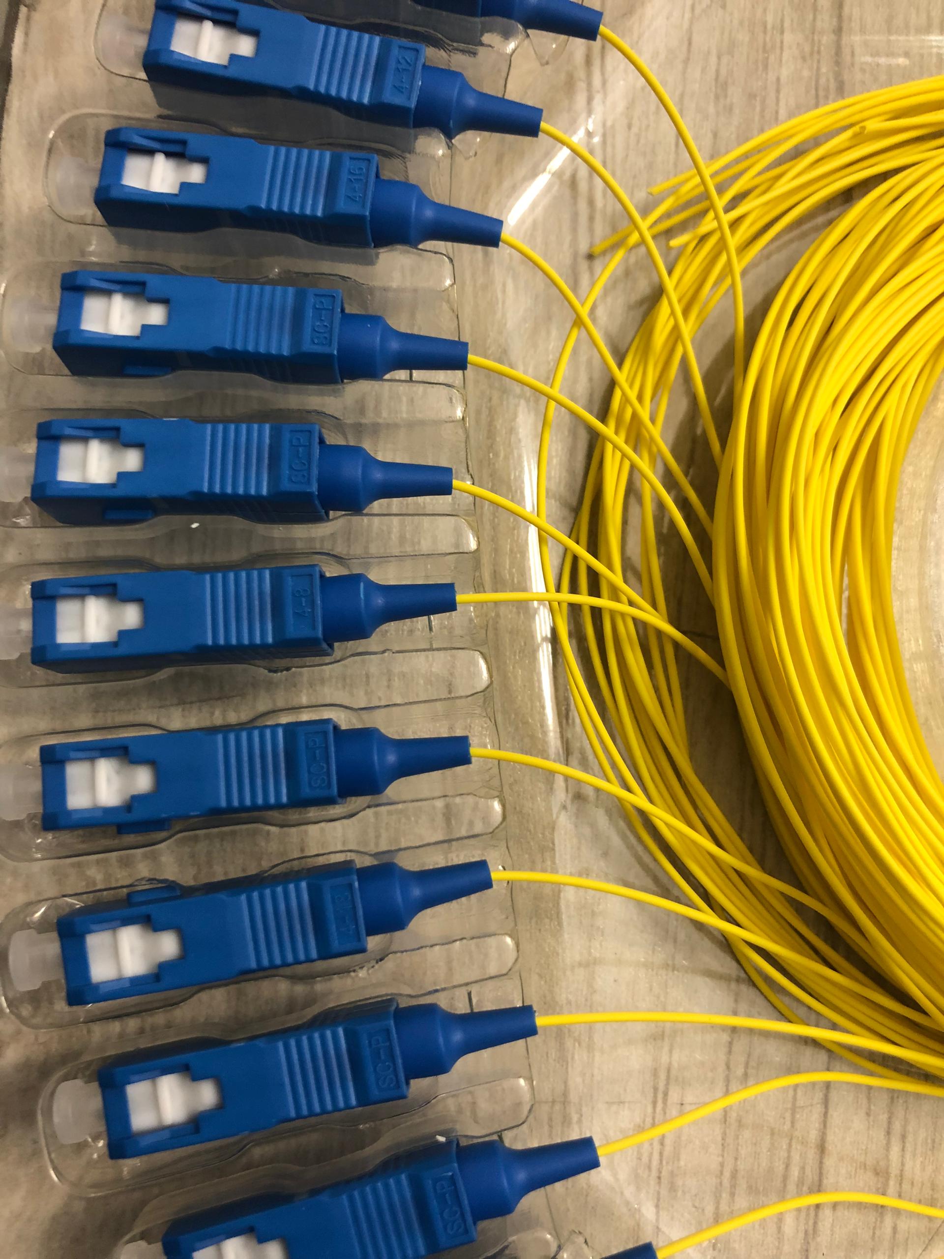 پیگتیل فیبرنوری تک رنگ SC/UPC SM 12 CORE کد G652 